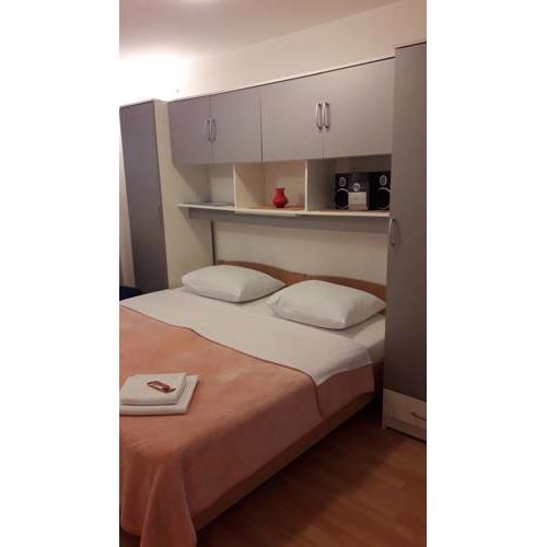 Studio Apartment Nani Centar