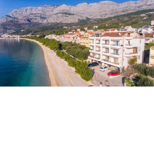 Studio Apartments Marijan - Beachfront
