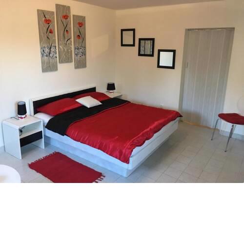 Studio Apartments Royal