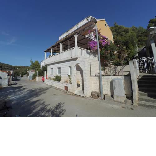 Studio Brna 15730a