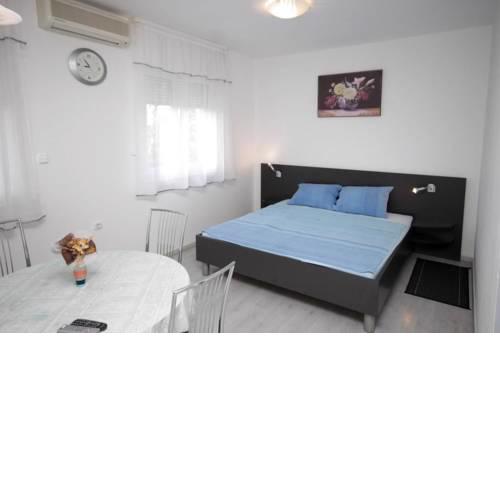 Studio Icici 7761a