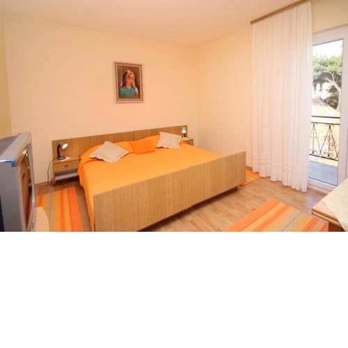 Studio Jelsa 8798b
