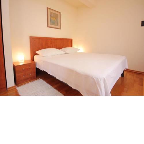Studio Komiza 3035c