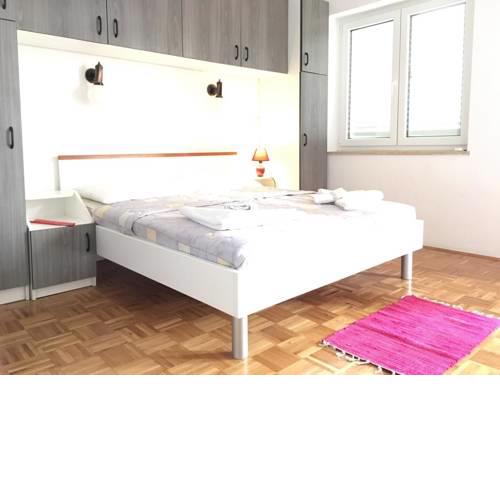 Studio Metajna 6425b