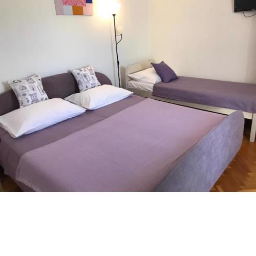 Studio Nin 14044a