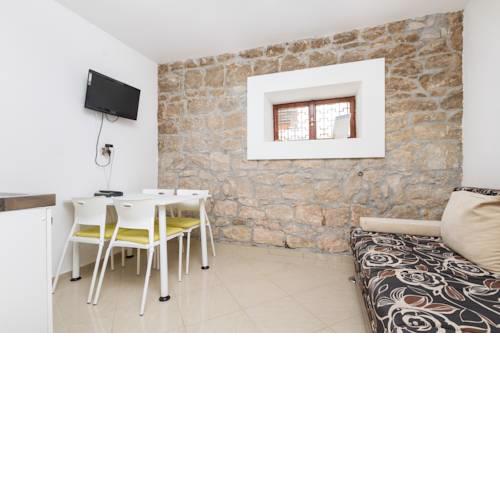 Rooms Pama