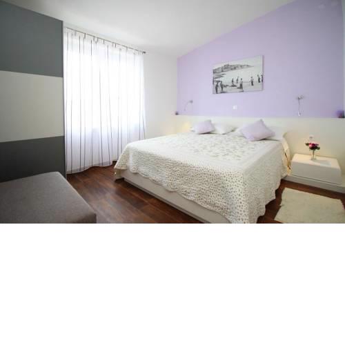 Studio Primosten 16311b