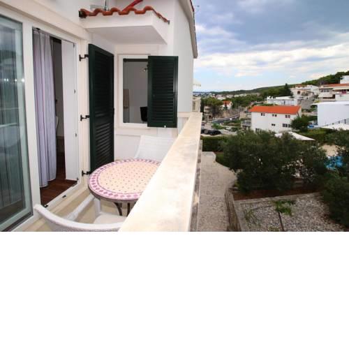 Studio Primosten 16311d