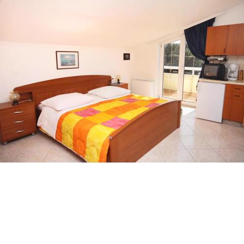 Studio Primosten 3088a