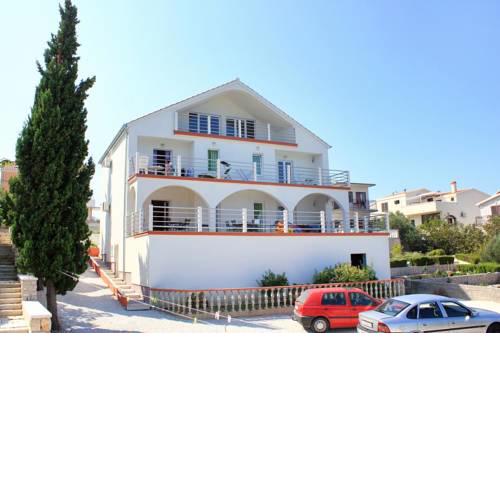 Studio Razanj 10318a