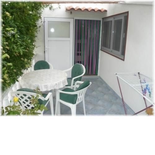 Studio Sukosan 16558b