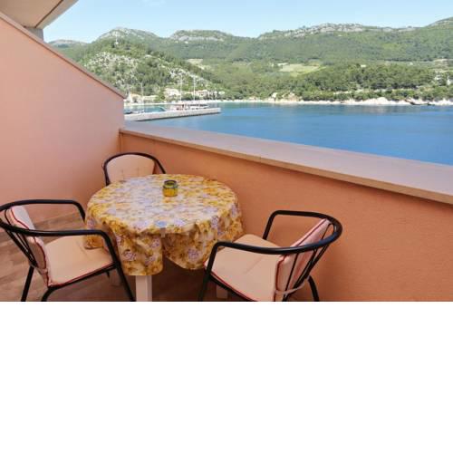 Studio Trstenik 10110b