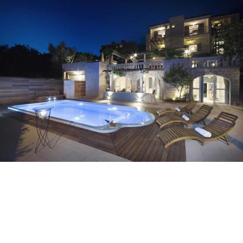 Studio Tucepi 6817a