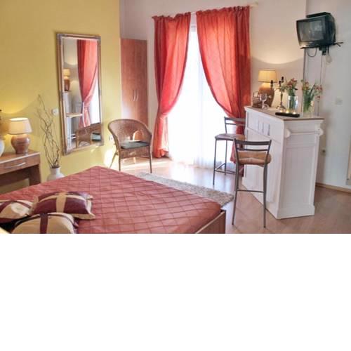 Studio Tucepi 6817c