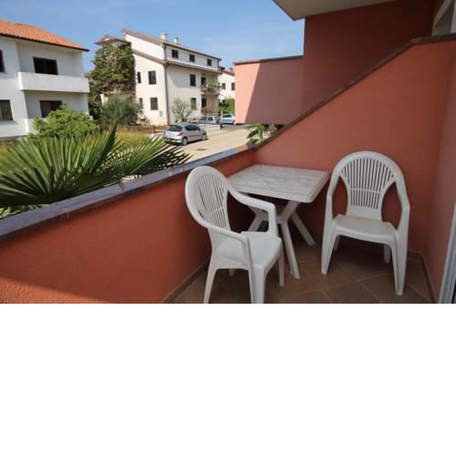 Studio Umag 2548a