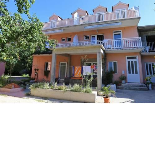 Studio Zuljana 4576a