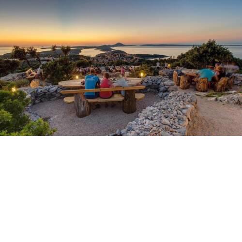Stunning 1-Bed Apartment in Mali Losinj