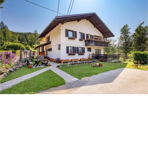 Stunning apartment in Delnice with WiFi and 2 Bedrooms