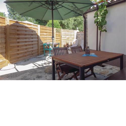 Stunning apartment in Kanfanar w/ WiFi and 2 Bedrooms