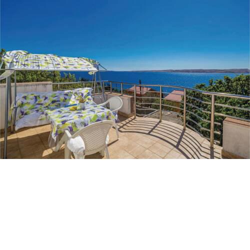 Stunning apartment in Karlobag with WiFi