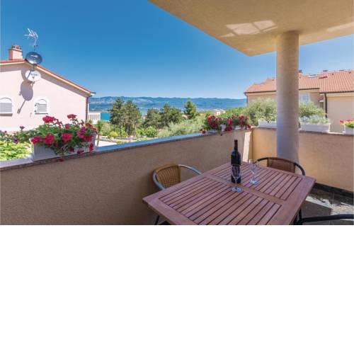 Stunning apartment in Klimno w/ WiFi and 2 Bedrooms