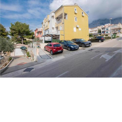 Stunning apartment in Makarska with WiFi and 1 Bedrooms