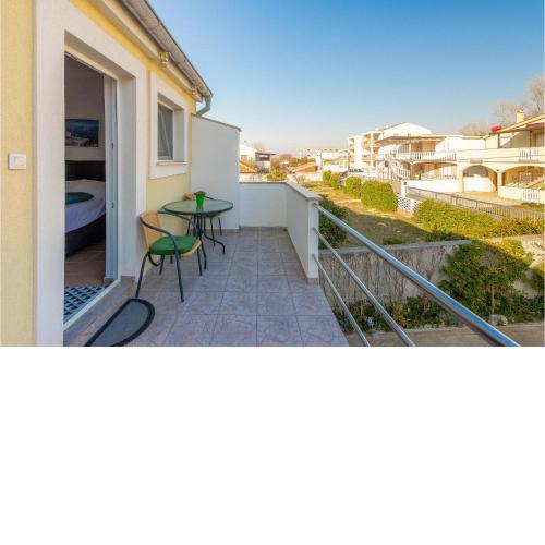 Stunning apartment in Nin with WiFi