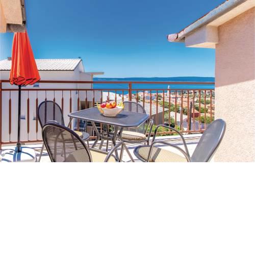 Stunning apartment in Novi Vinodolski w/ WiFi and 2 Bedrooms