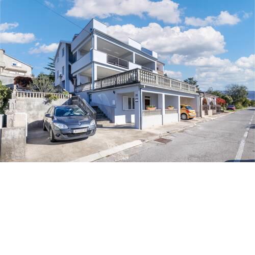Stunning apartment in Novi Vinodolski with 2 Bedrooms