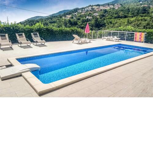 Stunning apartment in Poljane with Outdoor swimming pool, Jacuzzi and 2 Bedrooms