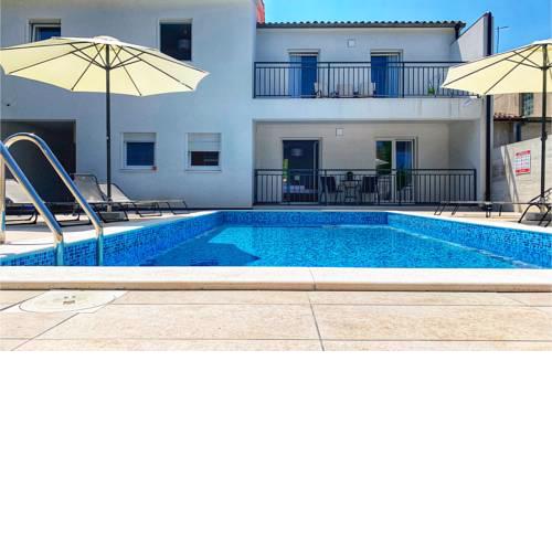 Stunning apartment in Pomer w/ Outdoor swimming pool and 2 Bedrooms