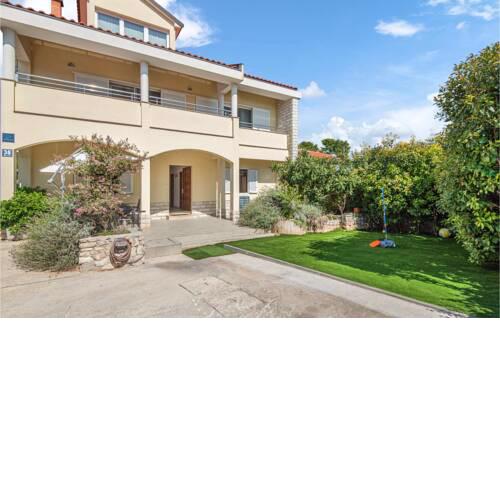 Stunning apartment in Sibenik-Brodarica with 2 Bedrooms