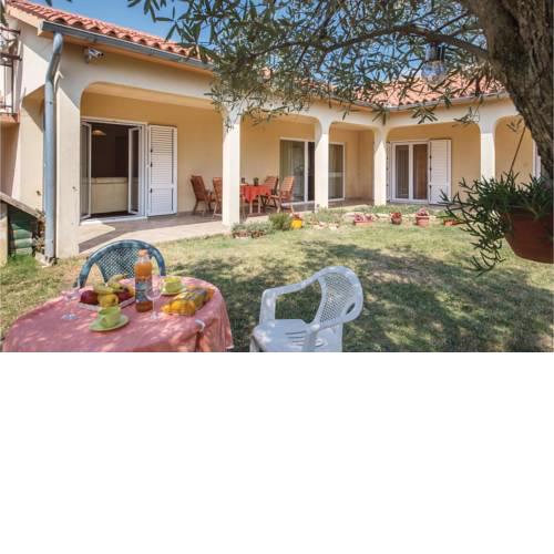 Stunning apartment in Vodnjan w/ WiFi and 1 Bedrooms