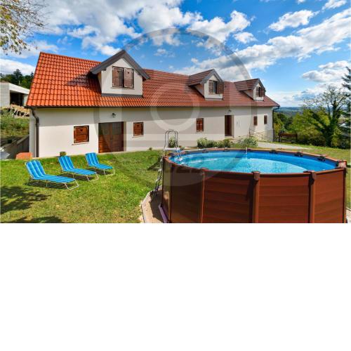 Stunning home in Breznicki Hum with WiFi, Outdoor swimming pool and 4 Bedrooms