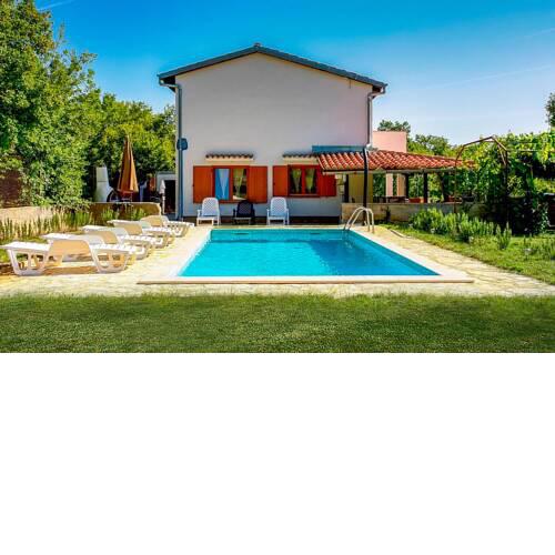 Stunning home in Krk w/ Outdoor swimming pool, WiFi and 4 Bedrooms