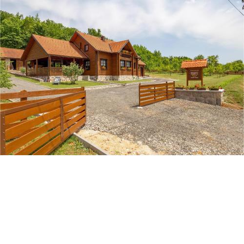 Stunning home in Otocac with WiFi and 4 Bedrooms