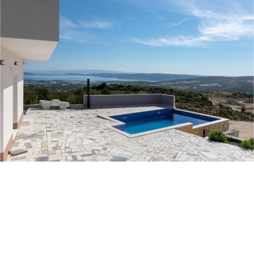 Stunning home in Prgomet with Outdoor swimming pool, WiFi and 3 Bedrooms
