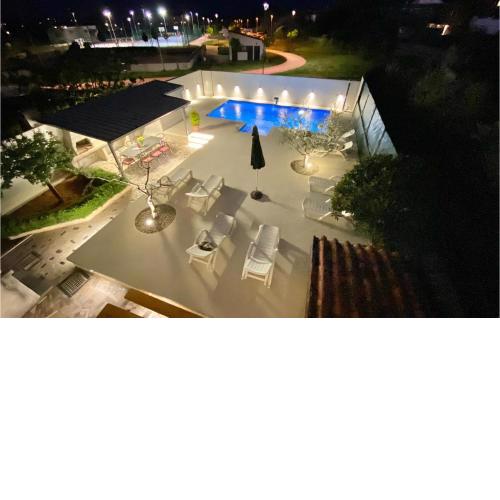 Stunning home in Pula with 4 Bedrooms