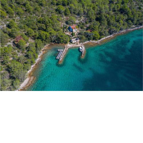 Stunning home in Sali with WiFi and 2 Bedrooms