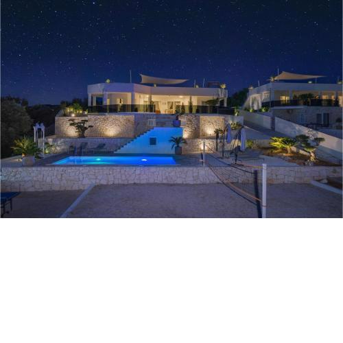 Stunning home in Sevid with 3 Bedrooms