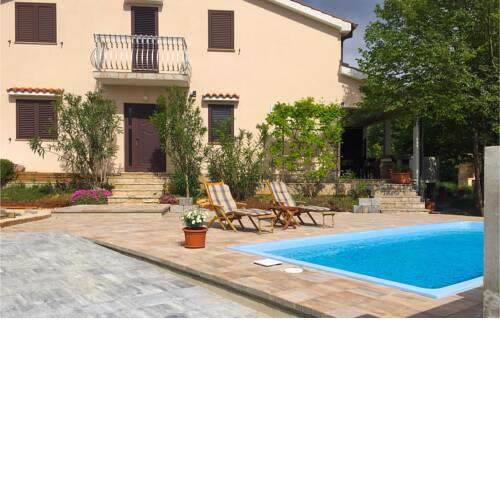 Stunning home in Trget w/ Outdoor swimming pool, WiFi and 2 Bedrooms