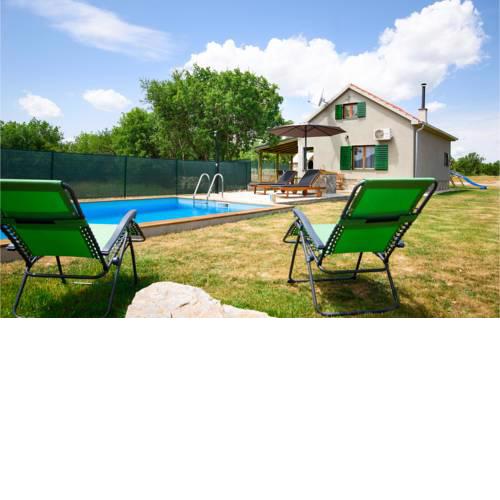 Stunning home in Trilj w/ Outdoor swimming pool and 2 Bedrooms