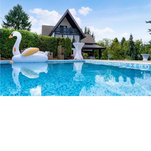 Stunning home in Varazdin Breg with Outdoor swimming pool, WiFi and 3 Bedrooms