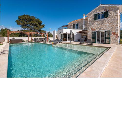 Stunning home in Zaton with Sauna, WiFi and Heated swimming pool