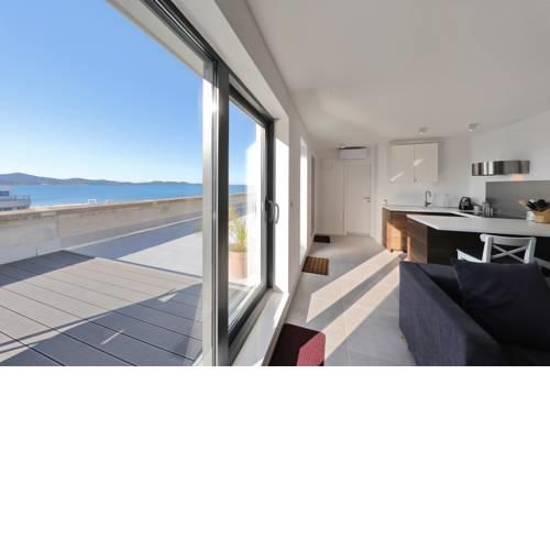Stunning Sea View Apartment