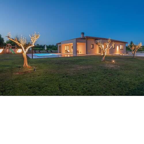 Stylish New design Vila Vitis Vitae, private pool ,1400m2 garden , Central Istria