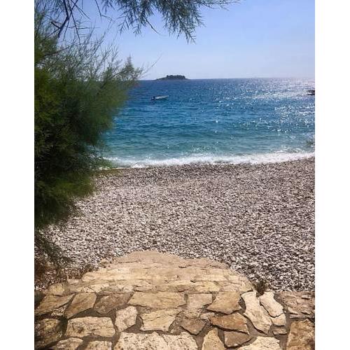 Summer escape House Nada