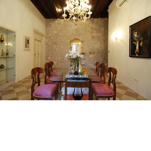 SUNce Palace Apartments