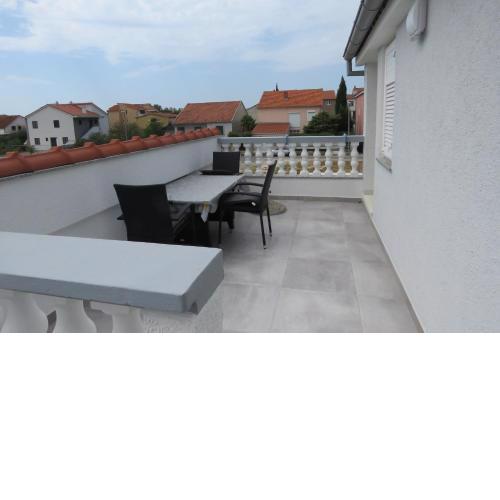 Sunny apartment with balcony