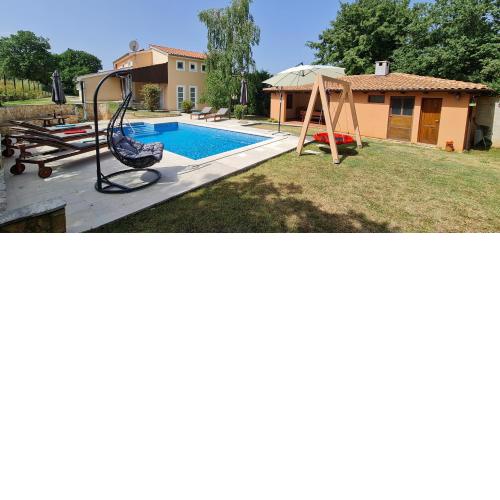 Sunny Garden Villa with Pool